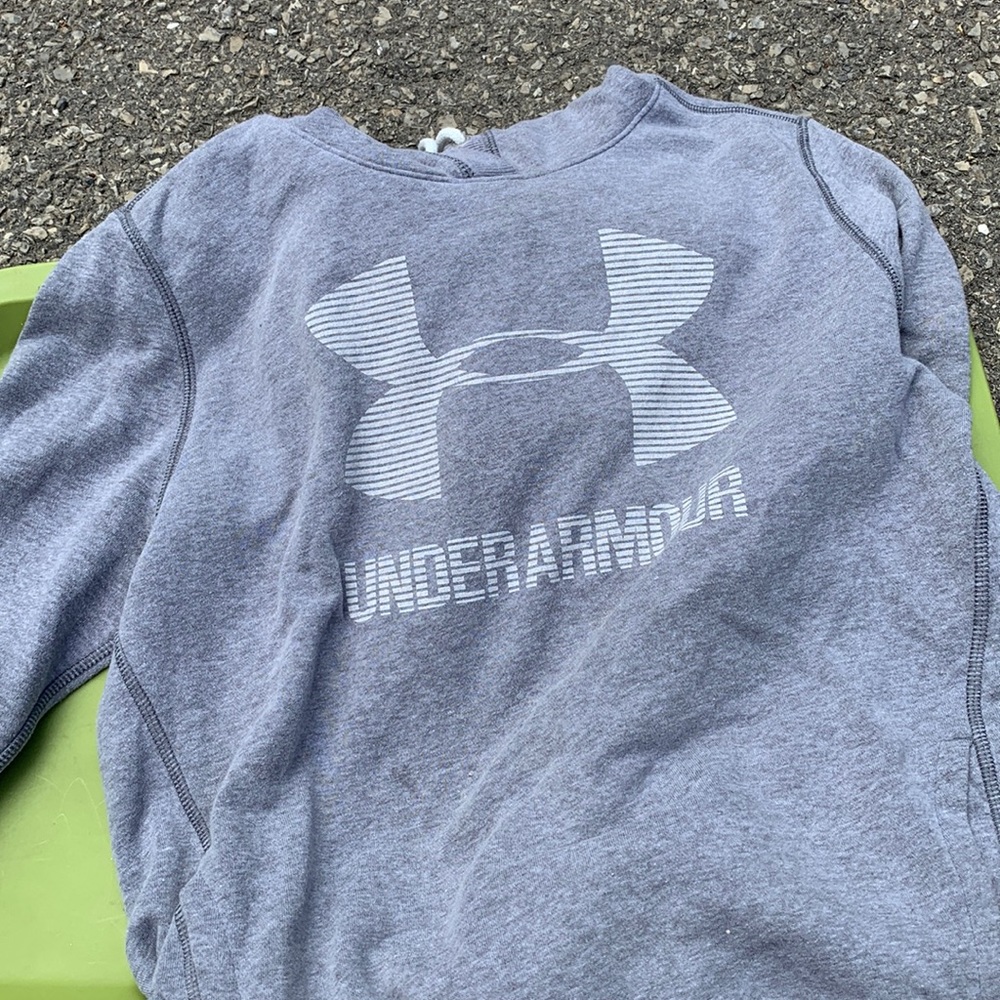 grey under armour sweater